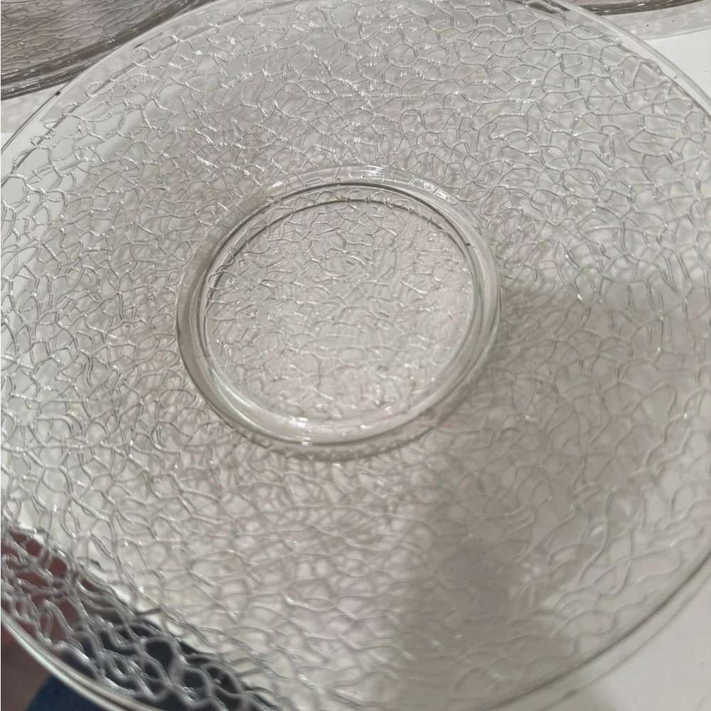 L. E Smith 4 Cracky Clear Glass 7 1/4 inch Salad Plate Light UV Glow Depression